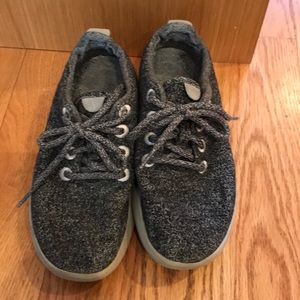 Women’s allbirds sneakers - grey 6